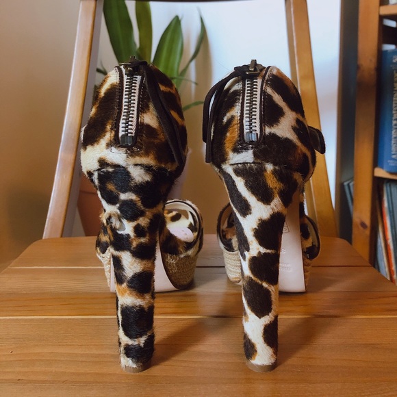 Miu Miu Leopard Print Platform Heels 37.5 HL - Picture 5 of 5